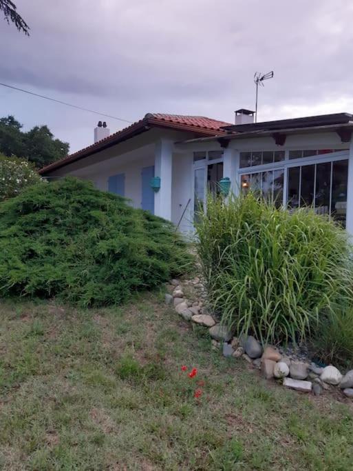 Villa De Charme Avec Piscine Saint-Jory Zewnętrze zdjęcie